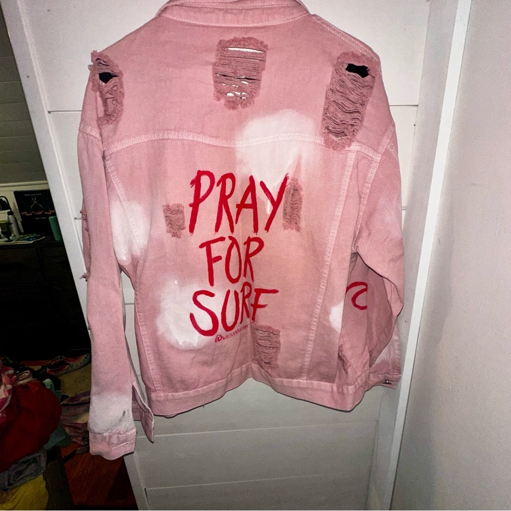 SUPER RARE 'Surfing' Distressed Denim Jacket - Picture 8 of 11